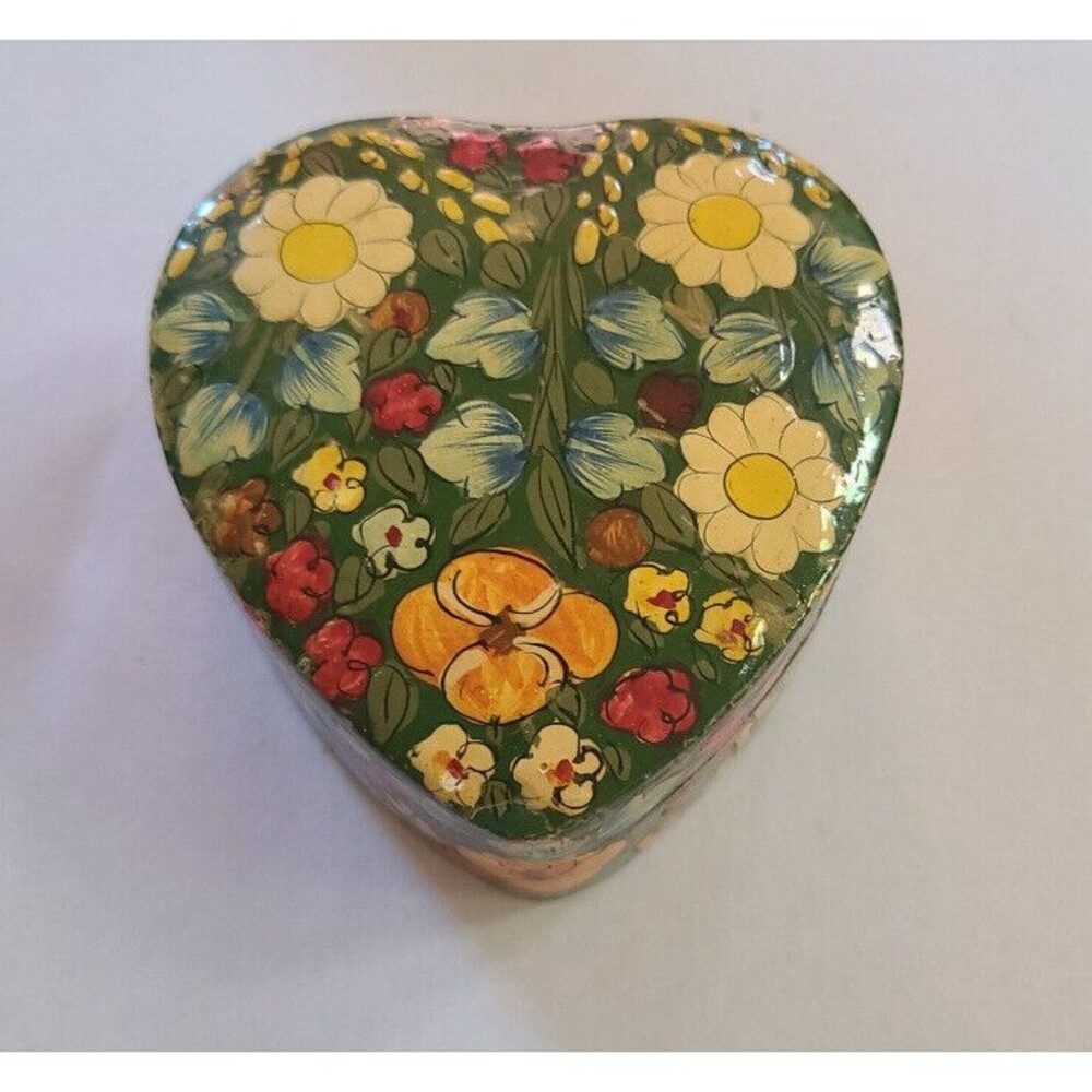 Vintage Heart Shaped Paper Mache Hand Painted Trinket Box FETCO Kashmir India